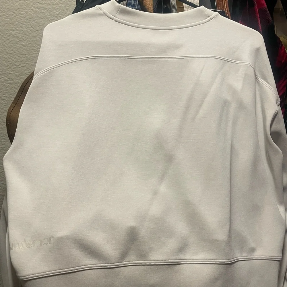Lululemon Softstreme Perfectly Oversized Cropped Crew - Picture 10 of 12